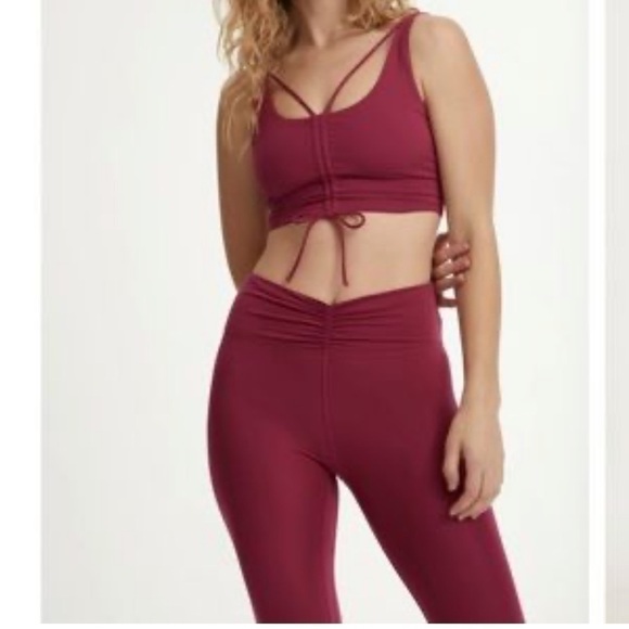 BANDIER x SOMETHING NAVY Strappy Sports Bra Size XS - Picture 2 of 5